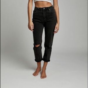 Black mom jeans